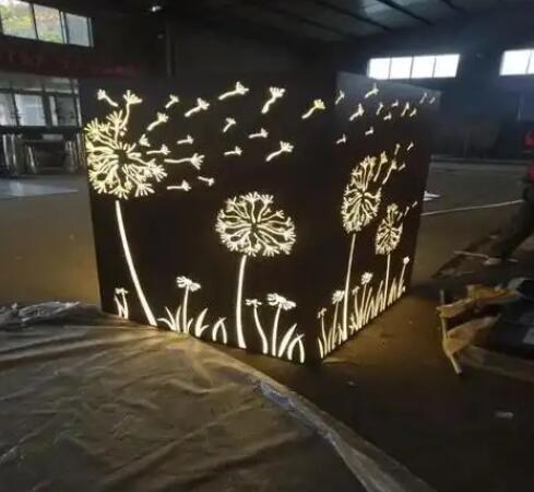 江达耐候钢灯箱